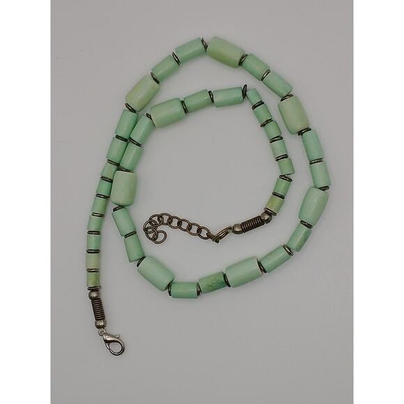 Vintage Light Green Bone and Silver Necklace 8 3/4" - Picture 1 of 12